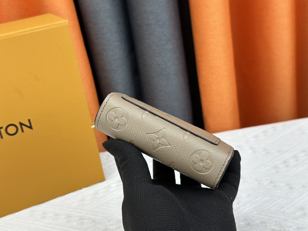 LVコピーウォレット側面デザイン